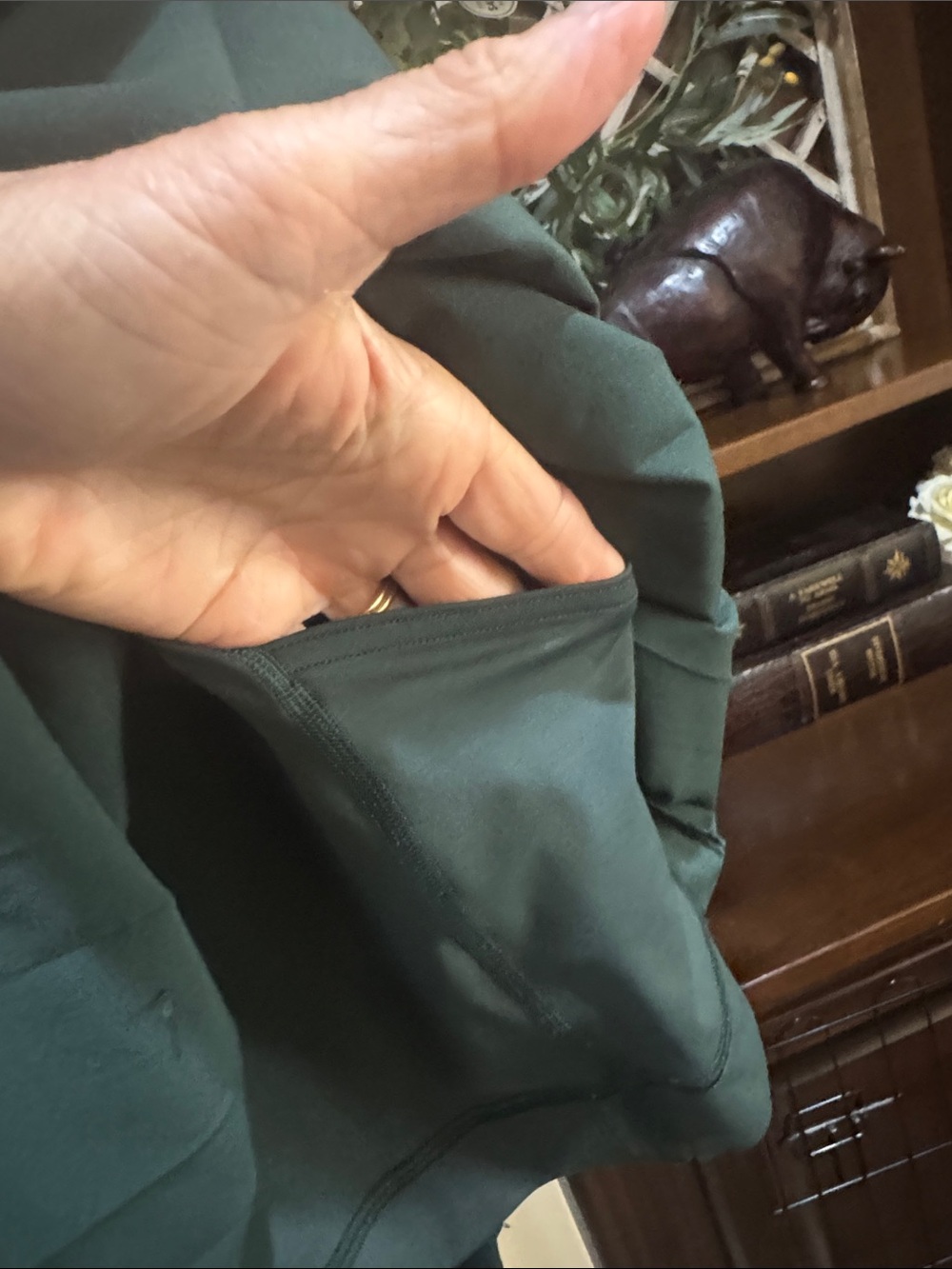 Women’s Lululemon Dark Green Pleated Active Skirt with built in shorts. Sz 10 - Picture 7 of 8